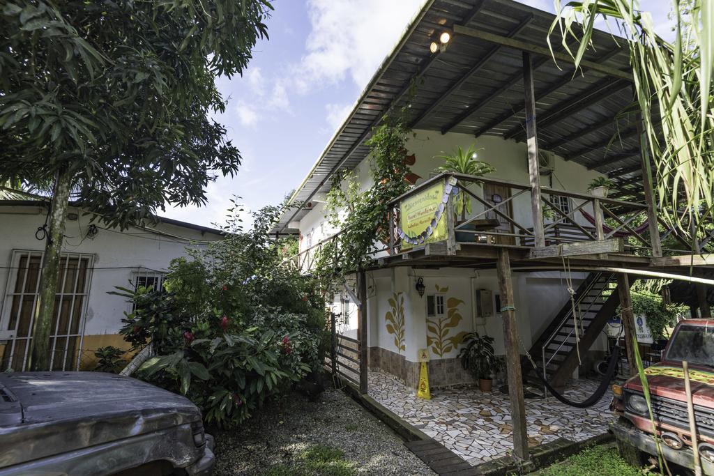 Hostel Wunderbar Puerto Lindo Ngoại thất bức ảnh